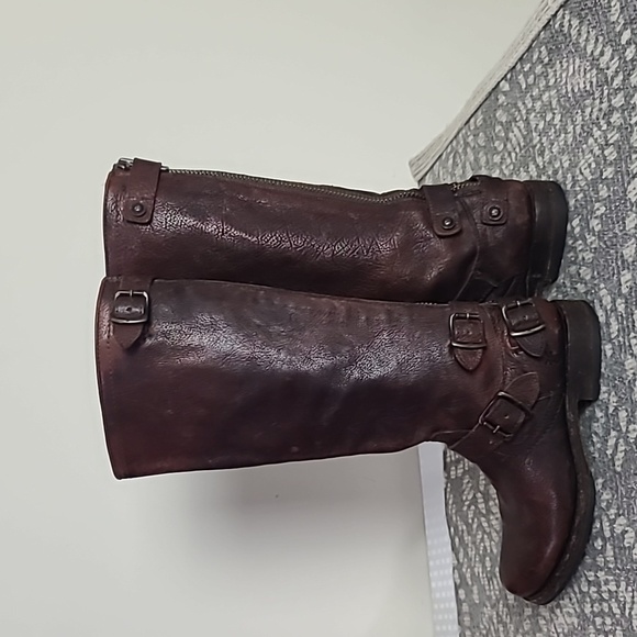 Frye distressed leather belted riding boots - Picture 5 of 13
